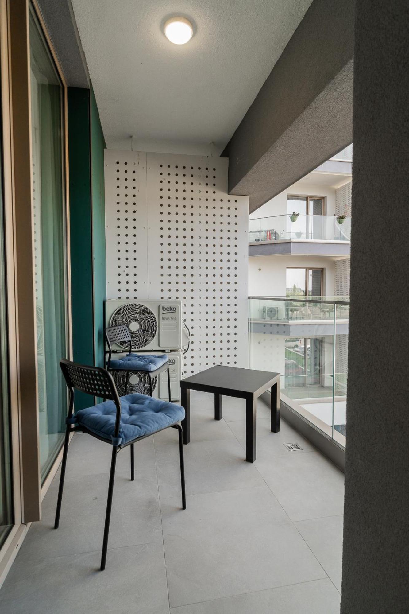 Lagoon Park Apartments With Beach View Bucharest Exterior photo